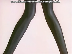 Скованную цепями сисястую девочку ласкают посреди толпы