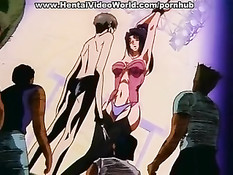 Скованную цепями сисястую девочку ласкают посреди толпы