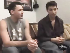 Любовники Барретт Лонг и Дэвид Уэст начинают процесс с минета