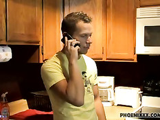 Парень пригласил домой своего приятеля для жаркого секса