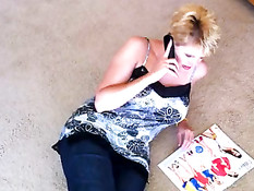 Ракель Девоншир с утра уже делает мужчине минет