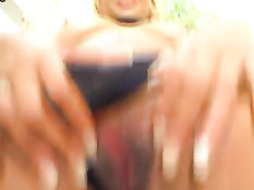 Сексуальной латиноамериканке Micara вставляют два члена