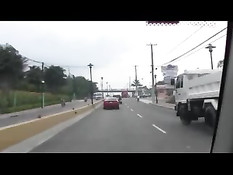 Большой негр ебёт раком молодую чёрную девчонку