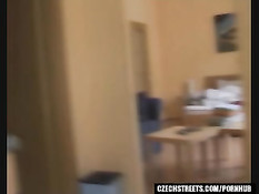 Чешская женщина Мартина пришла к парню и сделала минет