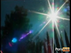 Парень присосался к её красивым сиськам, а она к его члену