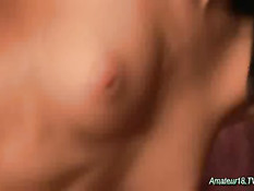 Худая и гибкая гимнастка берёт член в свой ротик в разных позах