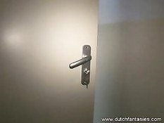 Голландская блондинка с большой грудью отличный мастер минета