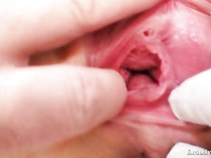 Женщина блондинка явилась на приём к похотливому гинекологу