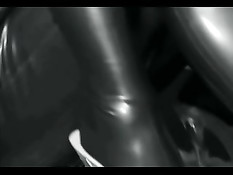 Секс с рыжей девкой в туфлях на шпильках и в латексном белье