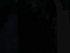 Чёрная и белая лесбиянки насаживаются кисками на фаллоимитатор