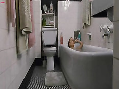 Возбуждённая Натали Портман занимается лесбийским сексом