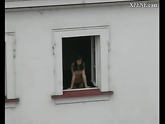 Парень в очках трахает девушку нимфоманку во все её дырочки