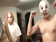 Девушки должны дрочить парням члены и глотать всю их сперму