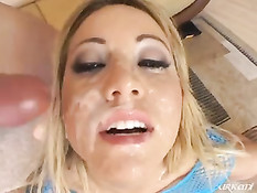 Эти горячие и сексуальные девочки доведут парней до эякуляции