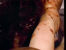 Уложил девушку в фруктовый салат для съемки и оттрахал в нём