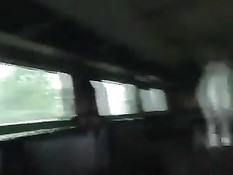 Девчонка минетом зарабатывает на билет на поездку в поезде