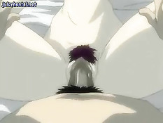 Парень лижет влажные половые губки девушке с красными волосами