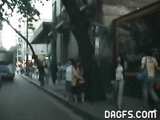 Парень из аргентинского города ебёт любимую девушку в такси