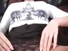 Рыжая девушка Андреа решила подзаработать на американцах