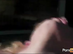 Молоденькие лесбиянки раздевшись разлеглись на палящем солнце