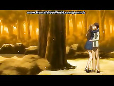 У дерева его большой член входит в мокрую щёлку аниме девчонки