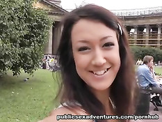 Семяизвержение на попку девушки после секса на свежем воздухе