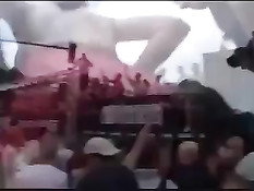 Европейская молодёжь занимается групповым сексом на фестивале