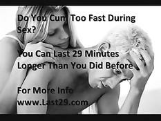 Девушка с волосатым лобком медленно нанизывает себя на член