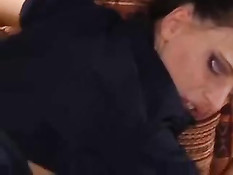 Немецкая малышка в белых сапожках захотела анального секса