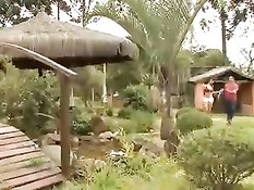 Южная девочка с волосатой киской Bruninha Oliveira любит анал