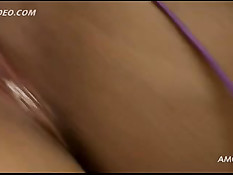 Киска этой грудастой девушки брызгает во время мощного оргазма