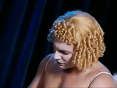 Грешная монахиня в действительности мечтает о сексе с ангелами