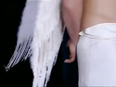 Грешная монахиня в действительности мечтает о сексе с ангелами