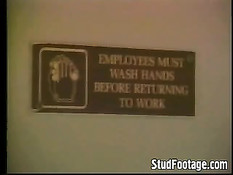 Анальный секс темнокожих геев на бильярдном столе после игры