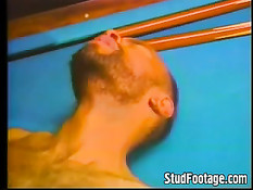 Анальный секс темнокожих геев на бильярдном столе после игры