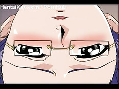 Работники фирмы расслабляются во время групповухи в своём офисе