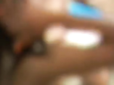 Дорогая чёрная красавица Кармен обслуживает только белых ребят