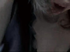 Isabel likes to fuck her car