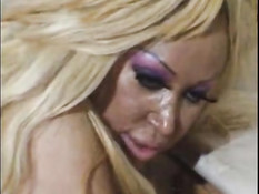 Bathroom sex with blond woman 2