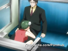 Девушка в красном платье отсасывает в поезде извращенцу в очках