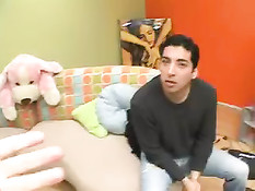 Девочка в розовых чулочках оттрахана на первом порно кастинге