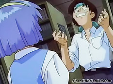 Девочки уложили мальчика в кровать и показали своё мастерство