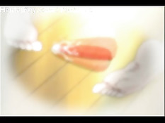 Доктор проводит сексуальные эксперименты с двумя девочками