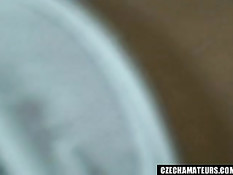 Горячая чешская любительница проснулась и трахается с бойфрендом