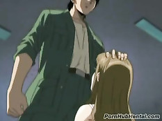 Злые дяденьки заставили молодую аниме скромницу сделать минет