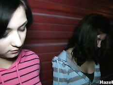 Лесбиянки издеваются над девушками заставляя их раздеться при всех