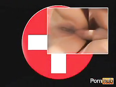 Медсестра в красных чулках и белом халате отсосала лысому доктору