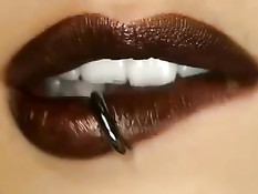 Великолепная Dyanna Lauren разбудила парня и помогла ему кончить