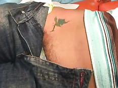 Женщины делают интимный пирсинг и татуировки и участвуют в оргиях