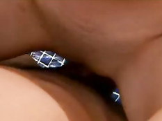 Молодая Melanie Jane любит сексуальные забавы вблизи бассейна